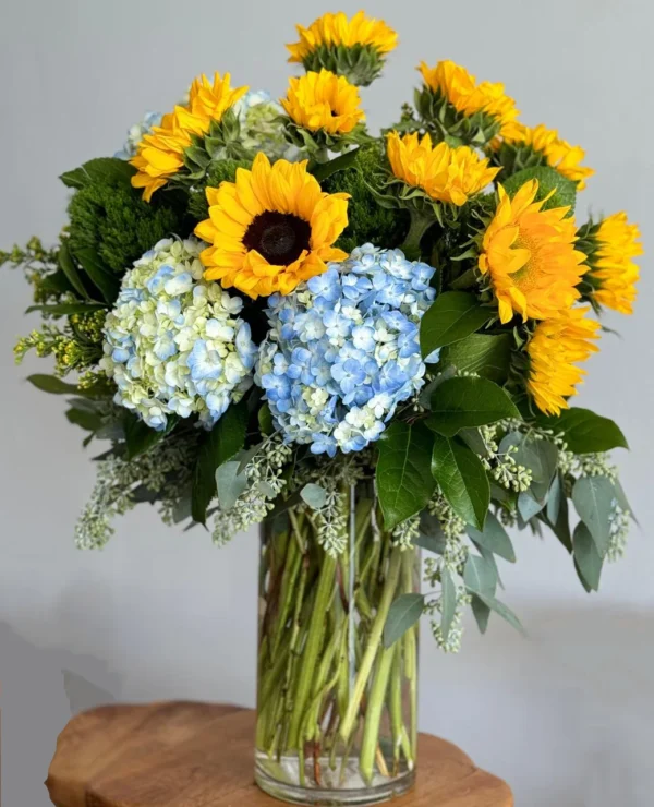 Vibrant Floral Elegance