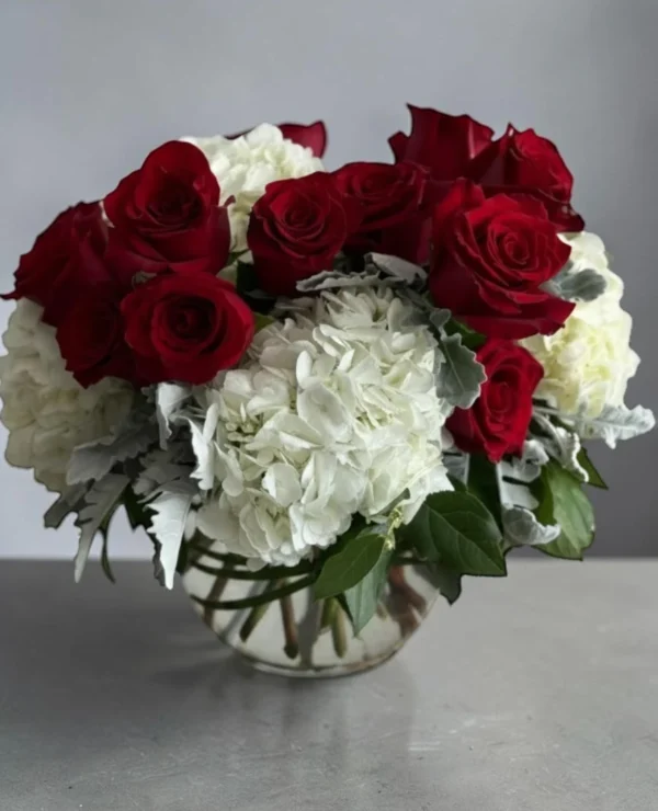 Red Roses & Hydrangeas